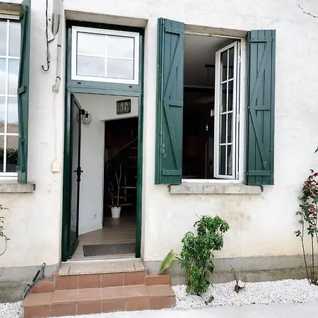Holiday home Maison Chaleureuse A Saint-juery Avec Jardin Saint-Juery (Aveyron)
